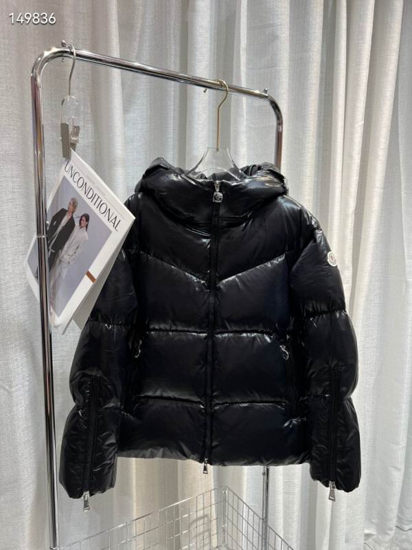 Moncler Down Jacket Wmns ID:20251123-157